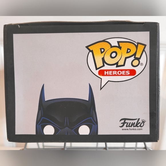 New Funko Pop! DC Heroes Batman 80th - Batman Forever (1995) #289 - Picture 6 of 7